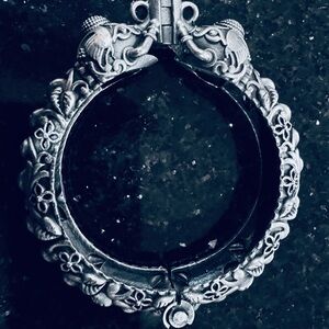 Gorgeous designer screw closure Silver Decorative bangle bracelet 2.4” (inside)